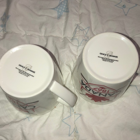 A pair of ‘Canada 1867’ mugs by Grace’s Teaware - Picture 3 of 5